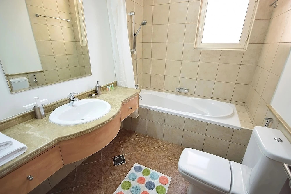 Key Host  - Canal Residence Euro