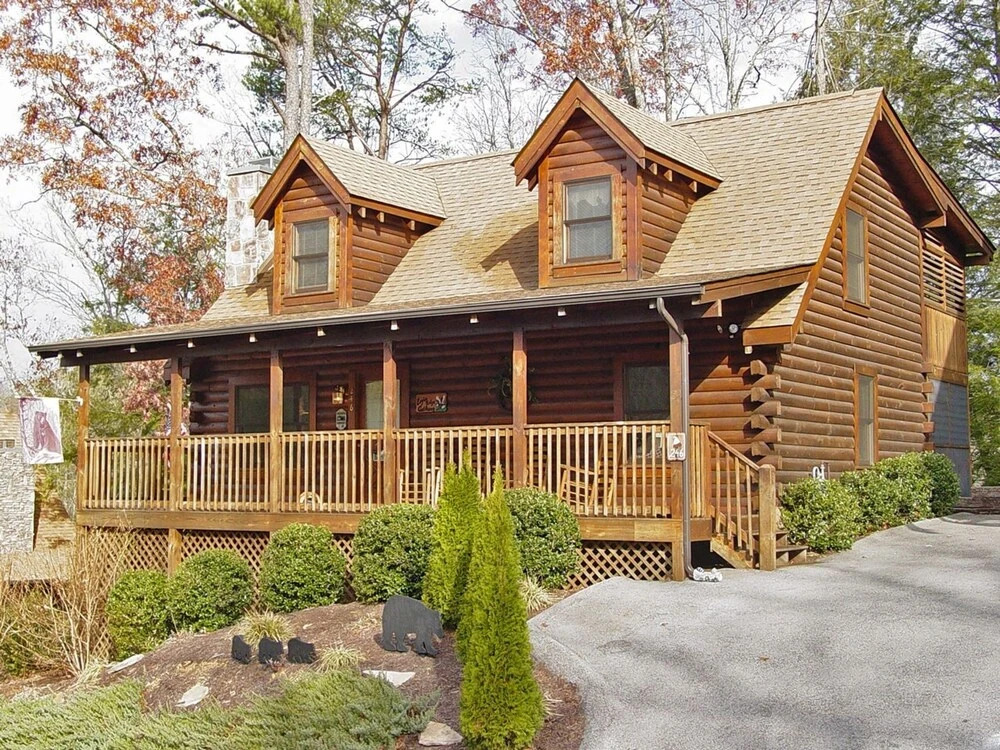 ER246 - The Getaway Great Location - Close To Town! 2 Bedroom Cabin by RedAwning