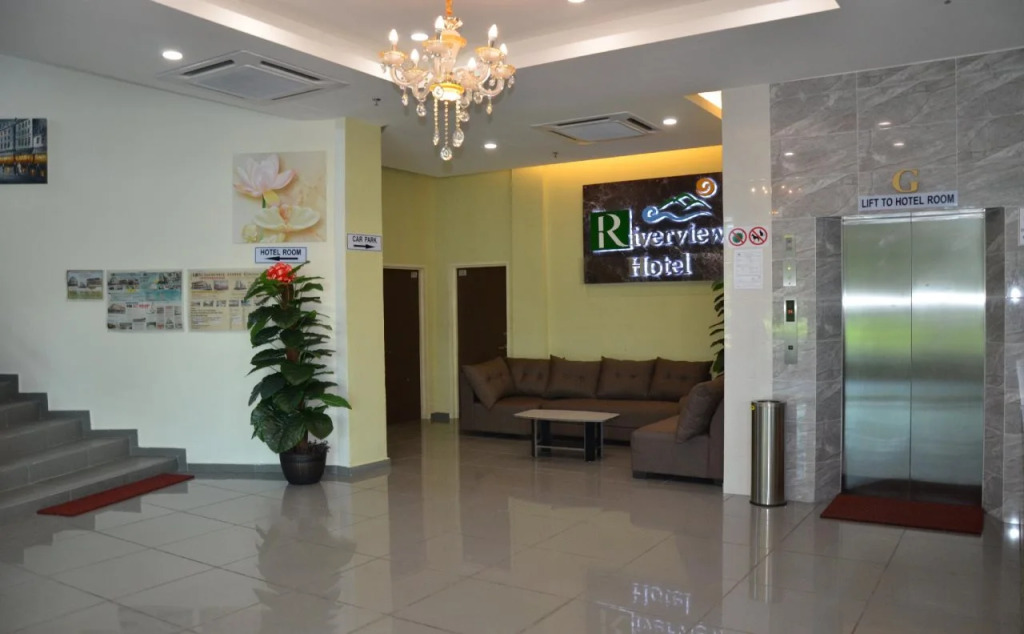 Riverview Hotel