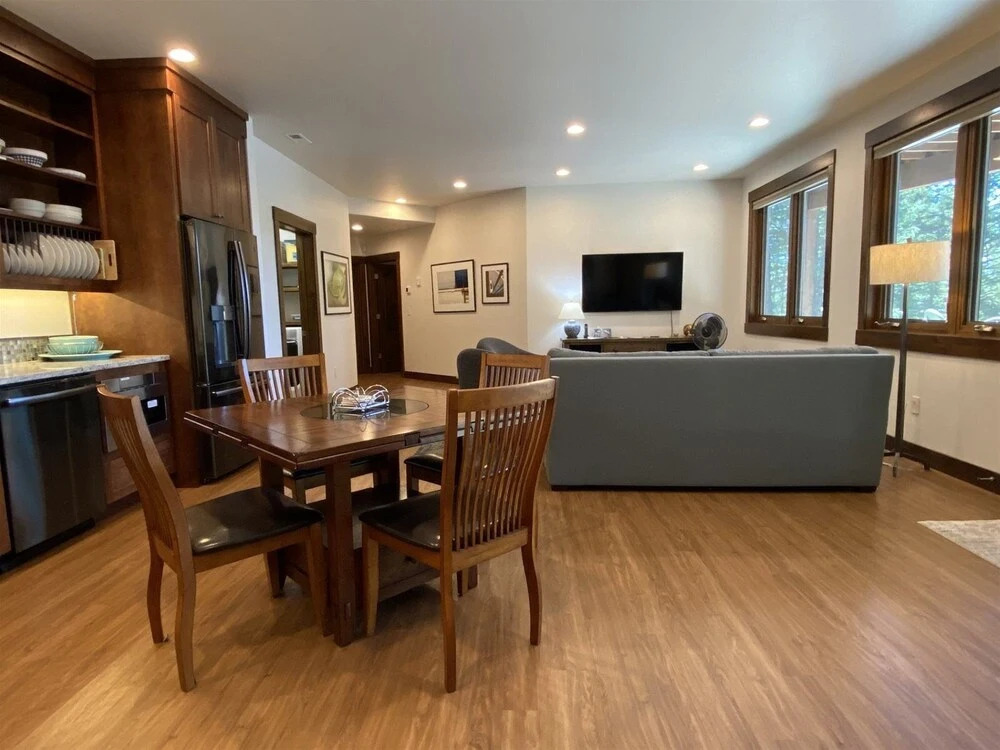 Fl361 Lost Loon Lake Luxury Apartment