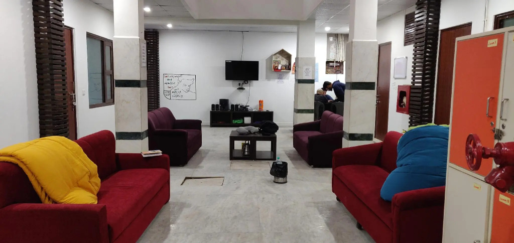 Joeys Hostel Agra - 200m from Taj Mahal