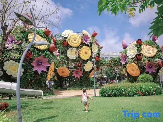 Where House Near Beach Grandworld PQ