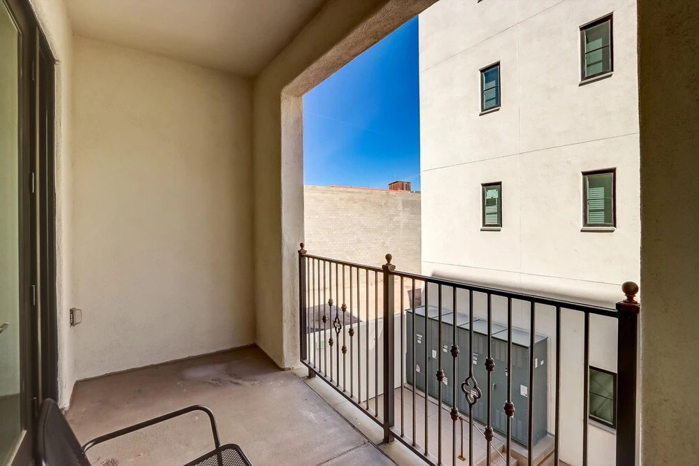 FRONTDESK Monier Apts Mercado Dist Tucson
