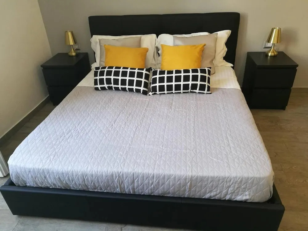 EmyJo Central B&B