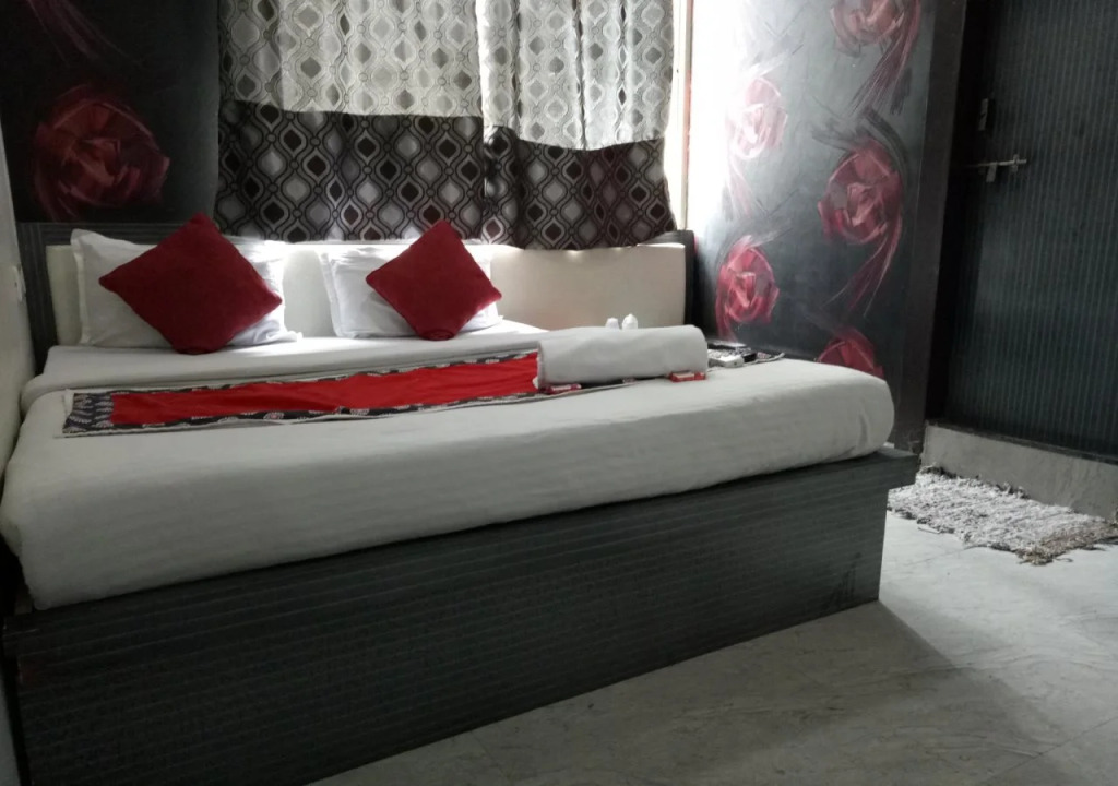 Sky Hotel