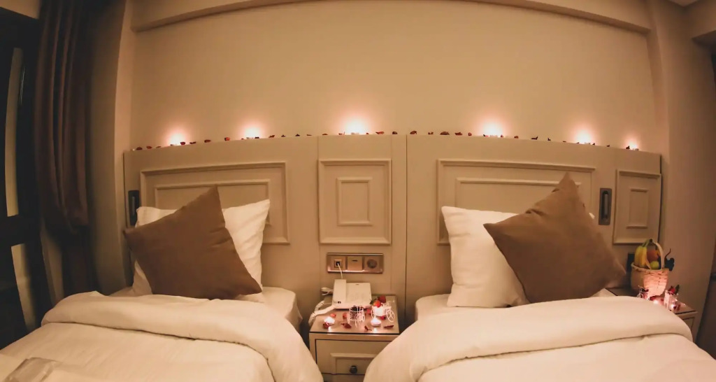 X-NELLYİ HOTEL