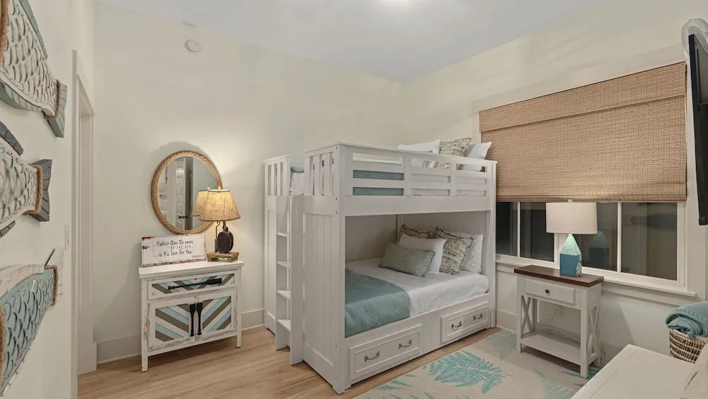 30A Kinda Day by Avantstay Pool + Private Beach Top Floor Redfish