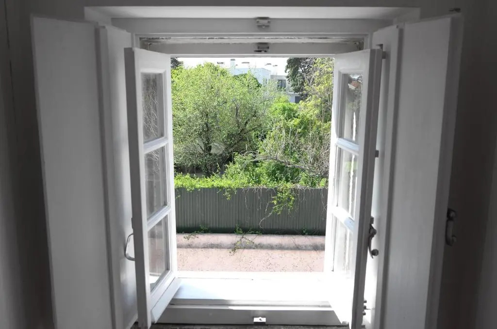 1881 Historical duplex Suite