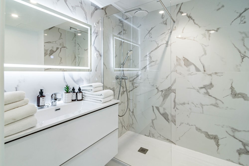 Tenis - Bright Bel-air Flat 2 Beds, 3 Terraces