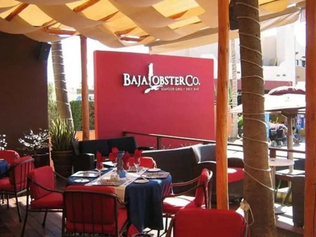 1BR Nautical Suite Sleep 4 in Cabo