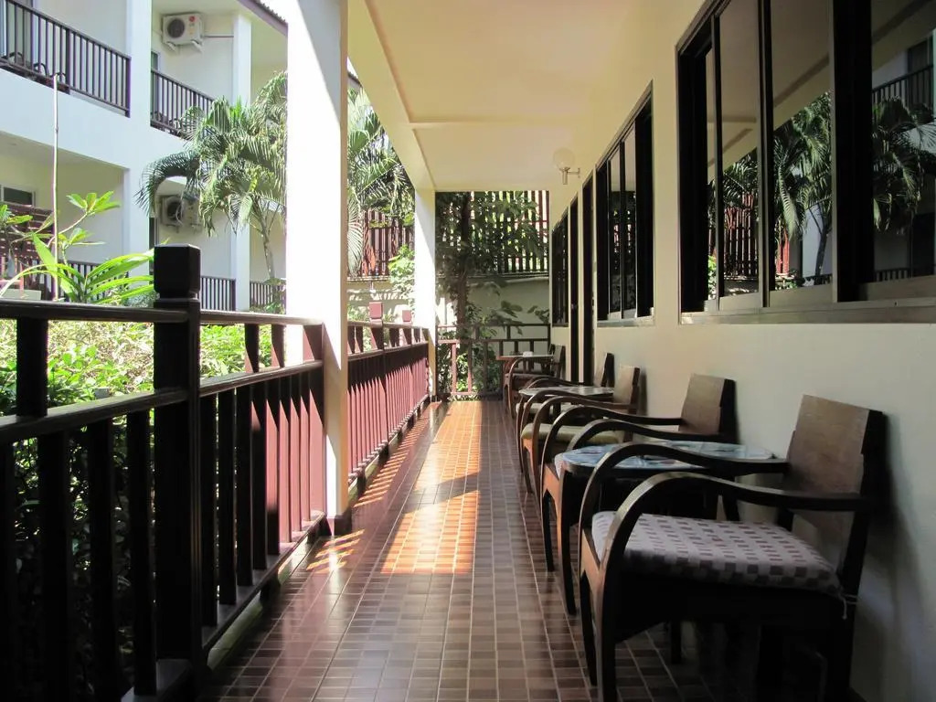 Riverside House Hotel