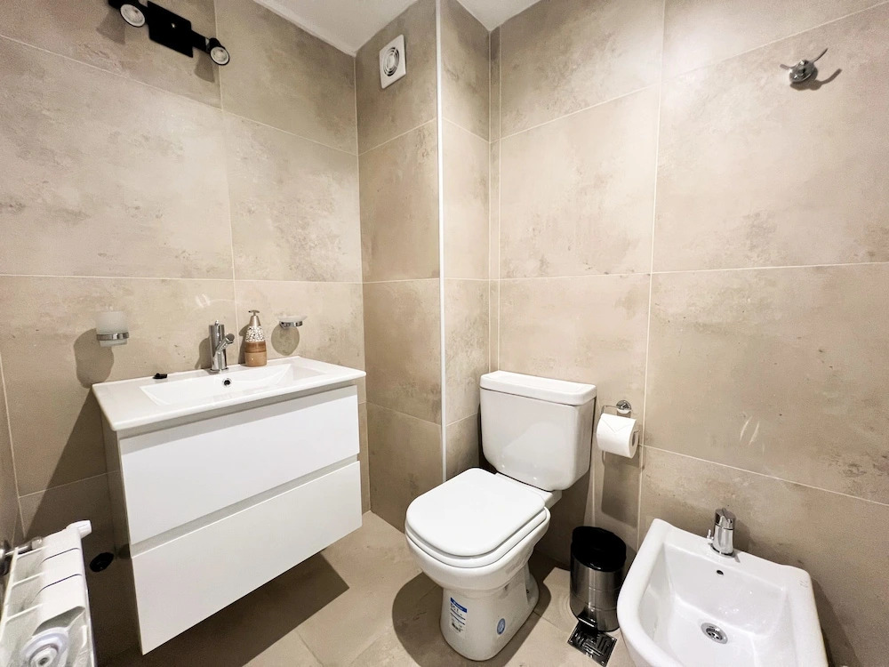 Guemes Apartments