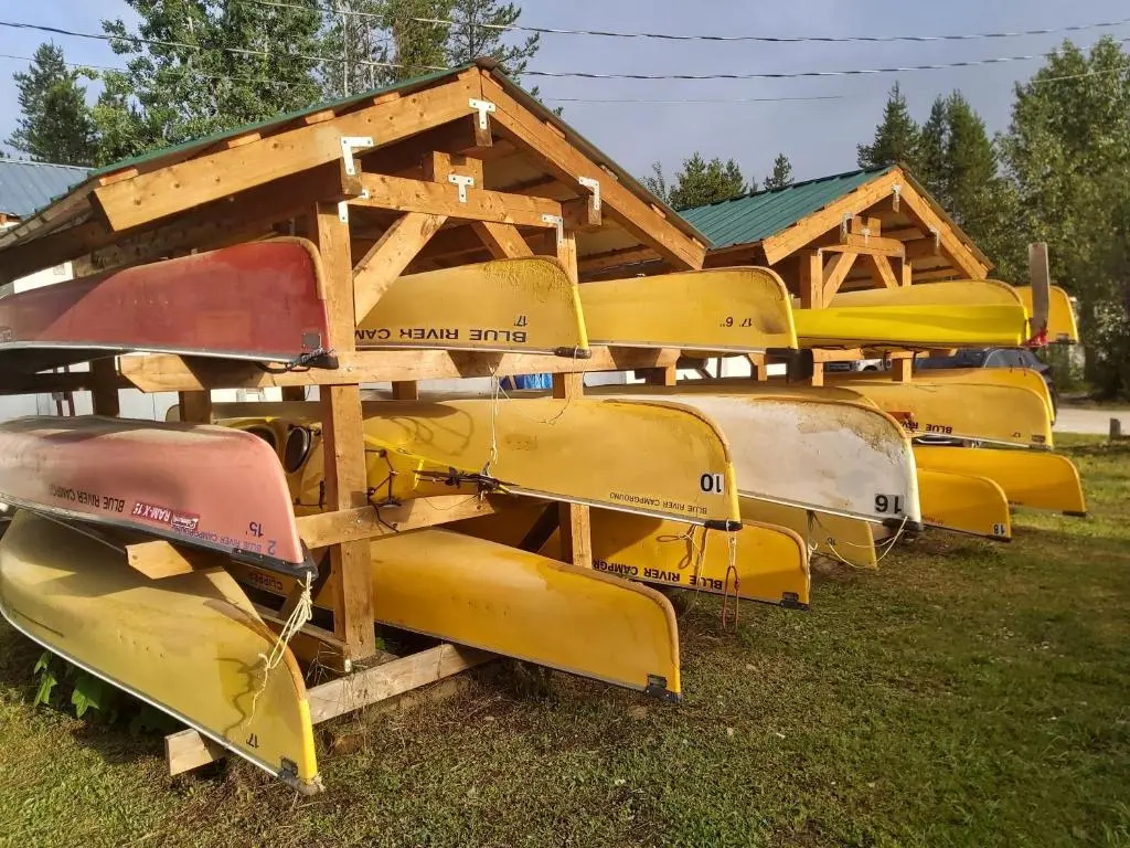 Blue River Campgrounds & Cabin-public washroom