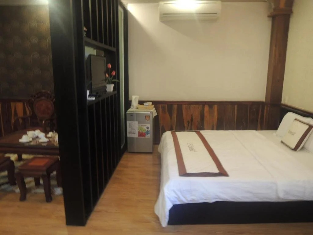 Ngoc Tran Hotel