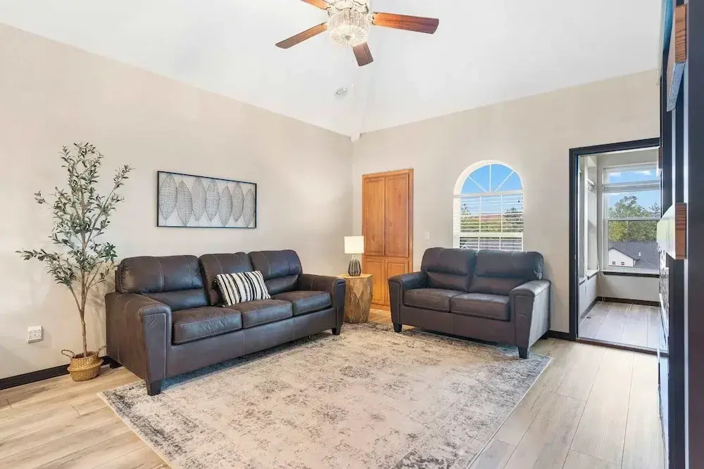 Shades of Branson Experience All the Best of Branson! Prime Location
