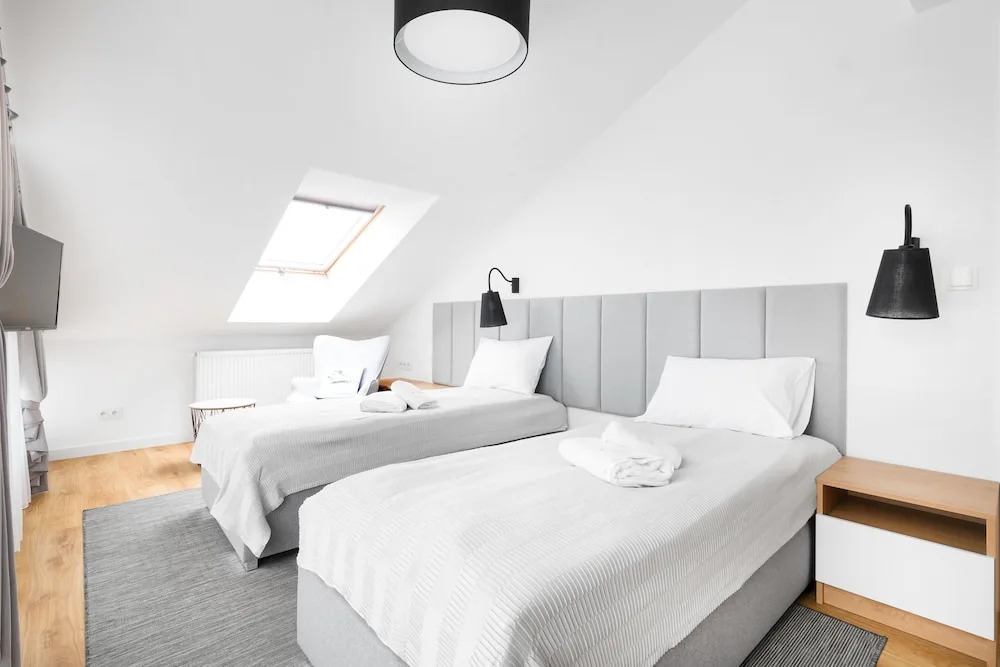 KrakowLiving - Trynitarska Apartment