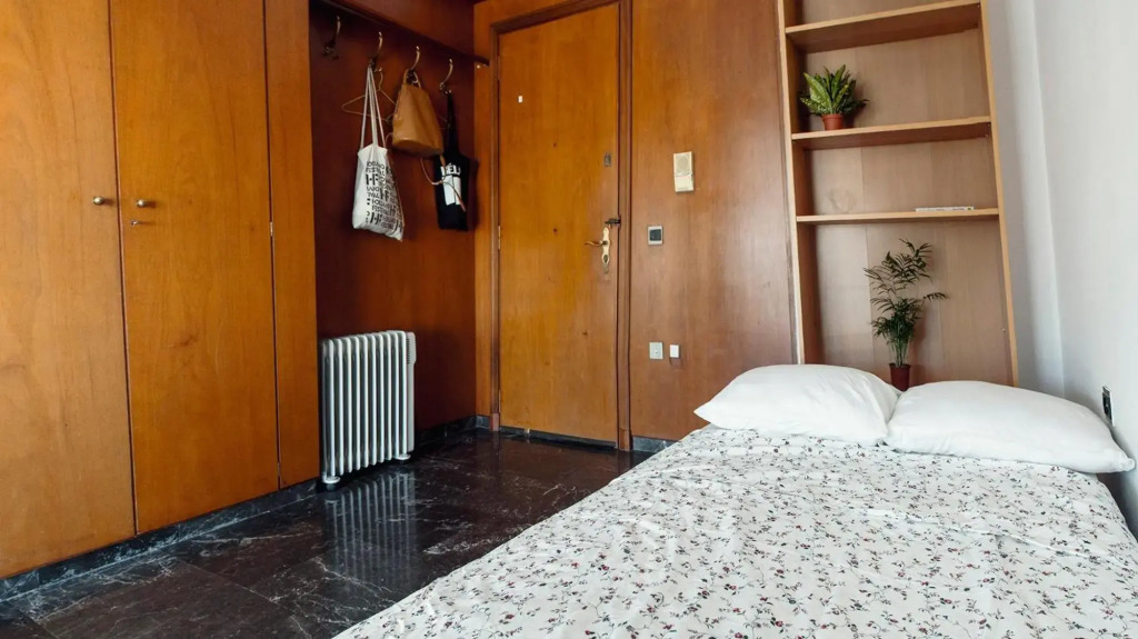 Top floor studio with endless view