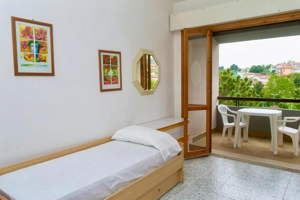 S76 - Sirolo, Bilocale Con Terrazzo in Centro