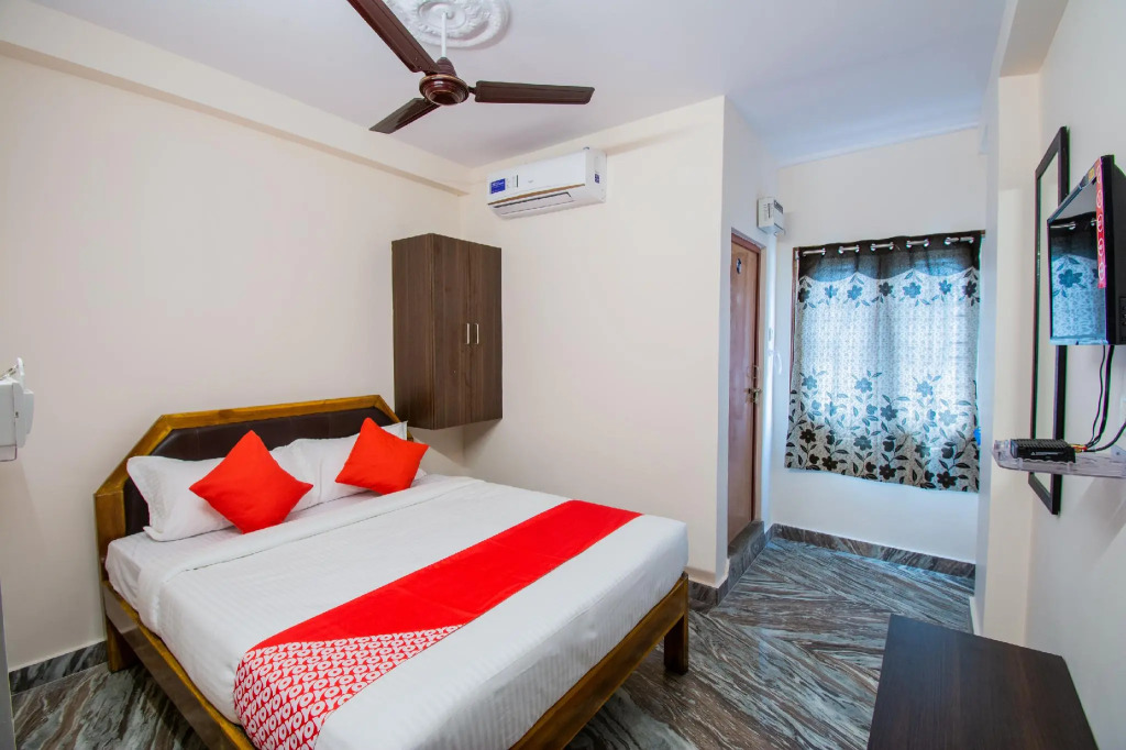 Super OYO Hotel O Adarsh Nagar Near Kavya Hospital