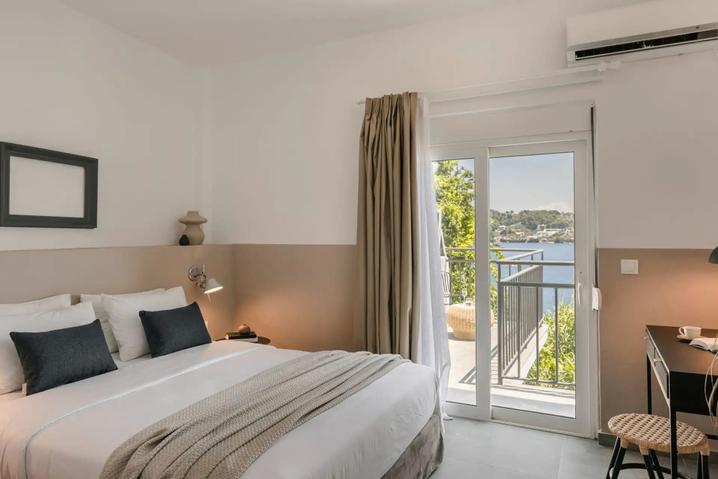 The Rock Suites