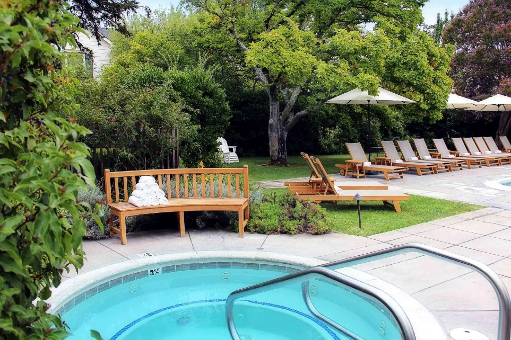 MacArthur Place Inn & Spa