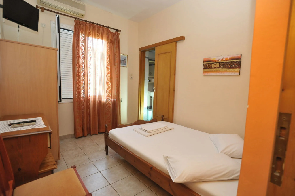 Hera Hotel