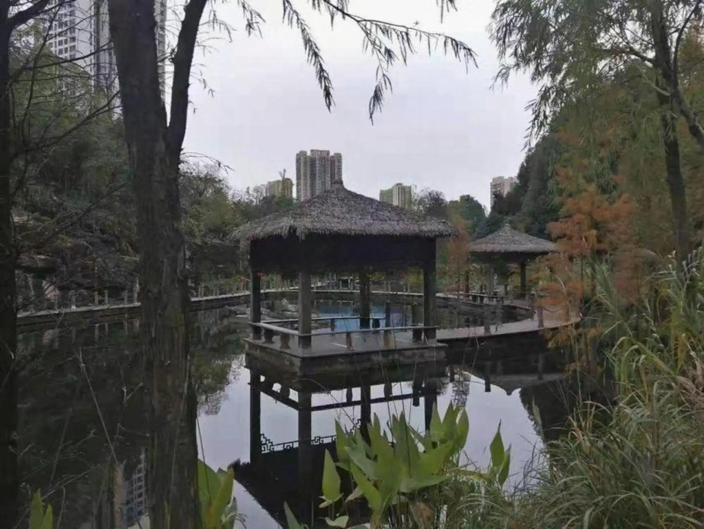 Manzhou International Hotel (Fushun Avenue)