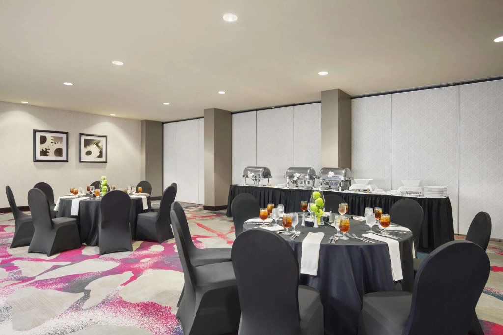 DoubleTree by Hilton DFW Airport North
