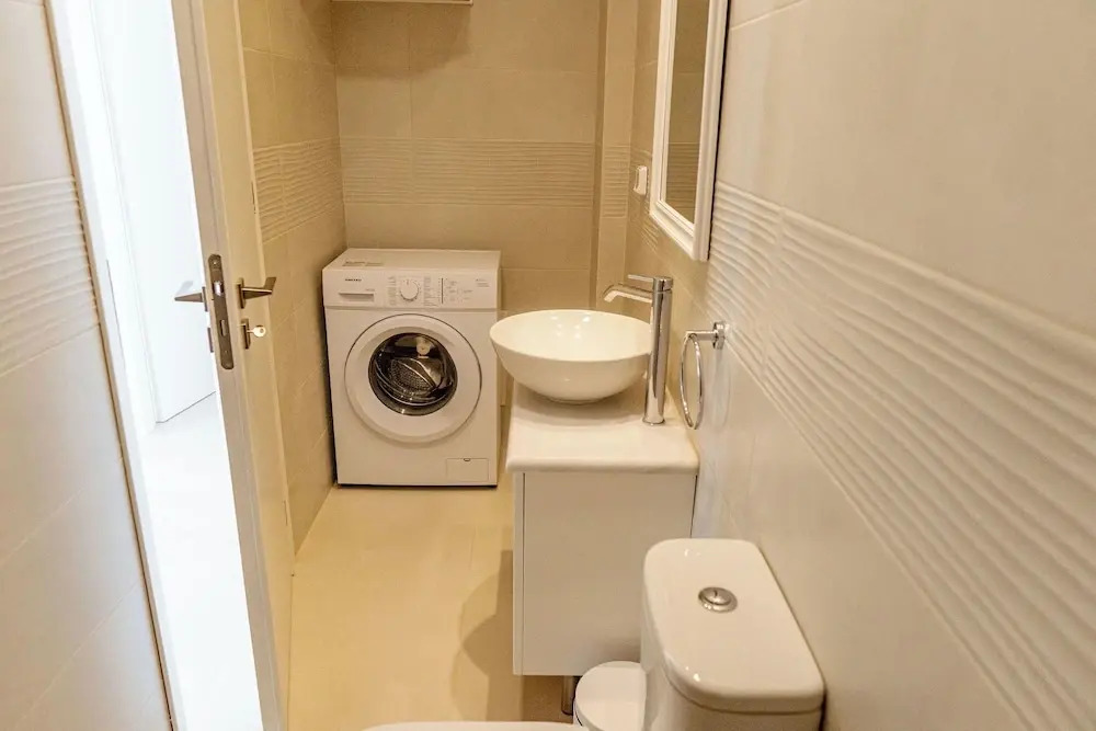 Phaedrus Living: Seaside Thalassa Cretan 202