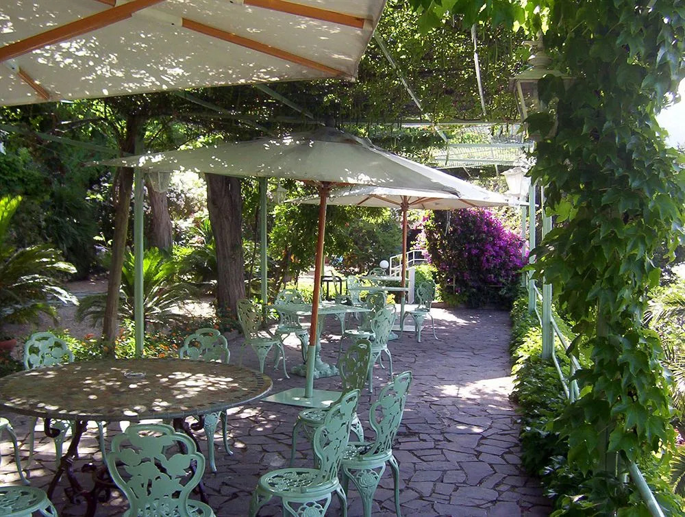Hotel La Culla Del Lago