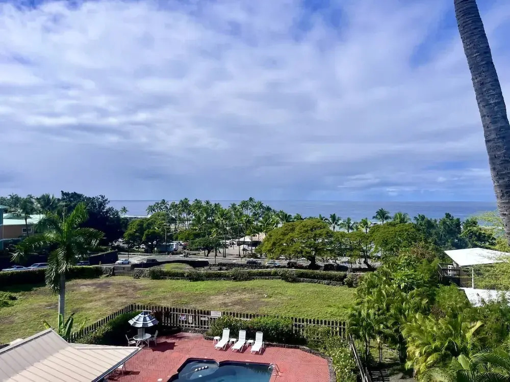 Kahaluu Bay Villas - 4 Lanais w Ocean Views