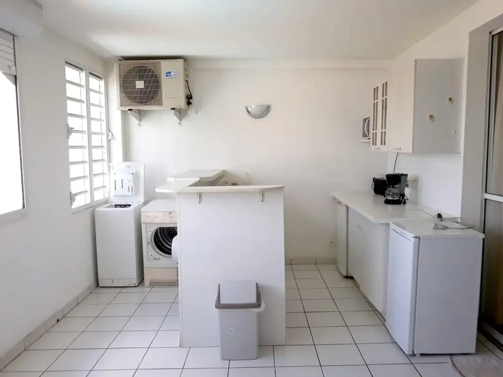 House With one Bedroom in Les Trois-îlets, With Wonderful sea View, Shared Pool, Enclosed Garden
