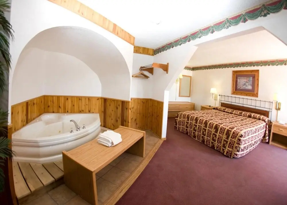 North Country Inn & Suites
