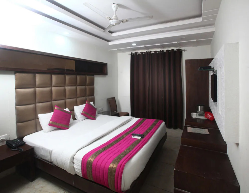 OYO Premium Paharganj