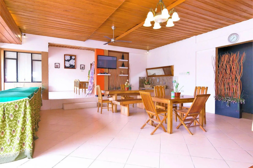 ZEN Rooms Lombok Raya Senggigi