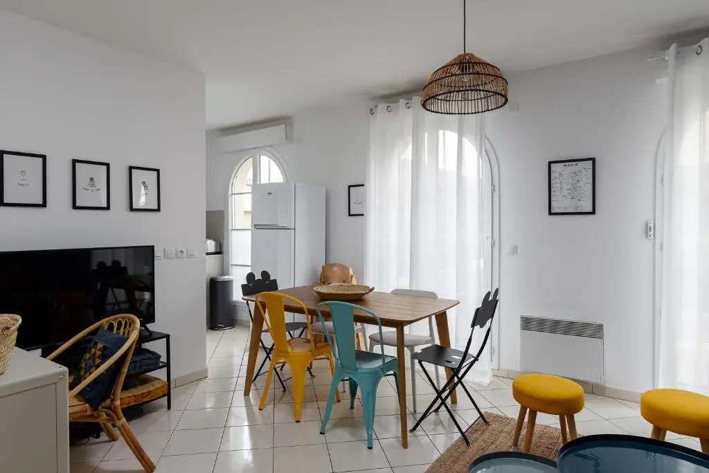 Apartment 2 Bedroomed Near Disneyland Paris with Garden Parking at Serris