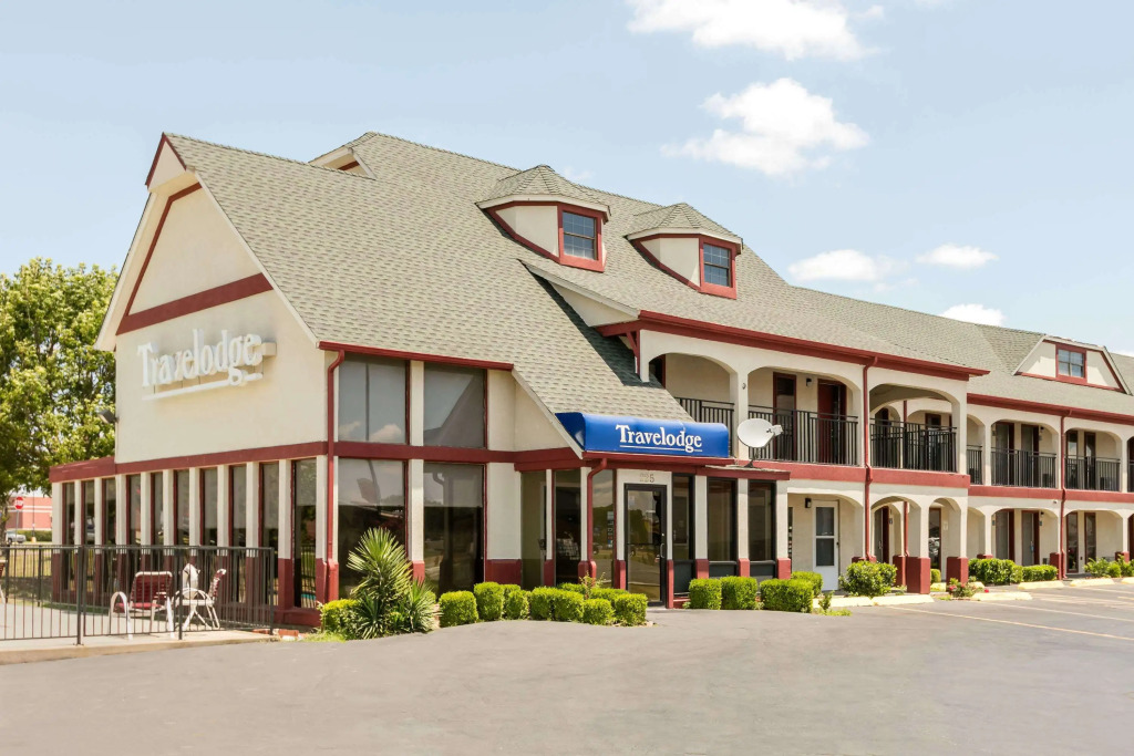 Travelodge Inn & Suites by Wyndham Norman
