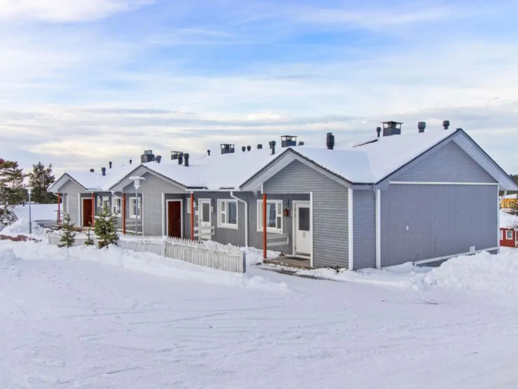 House  Inari