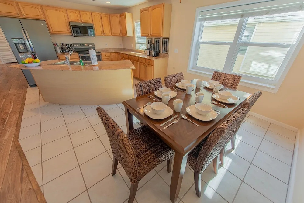 Ocean Sunset Apartment 5