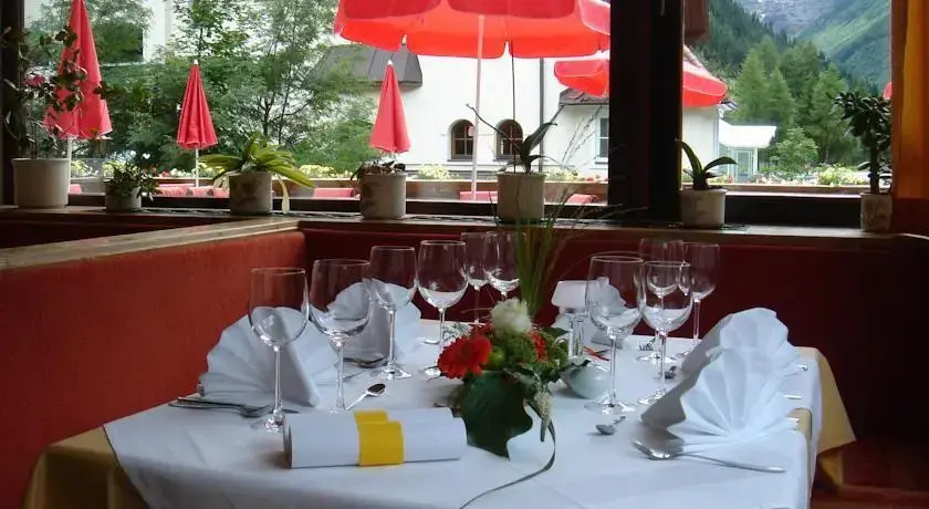 Hotel Zirbenhof