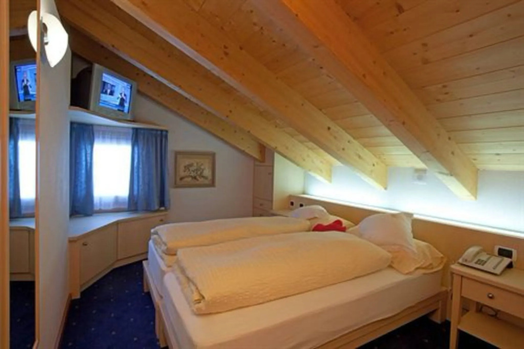 Hotel "La Suisse"
