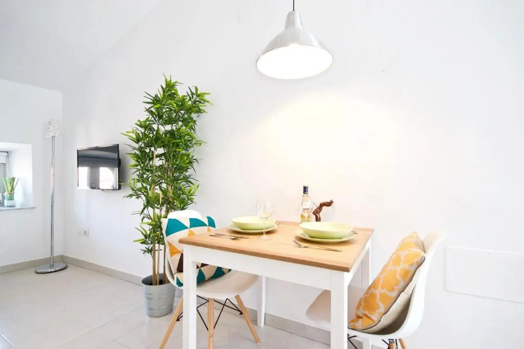 MalagaUrbanRooms - Central Suites