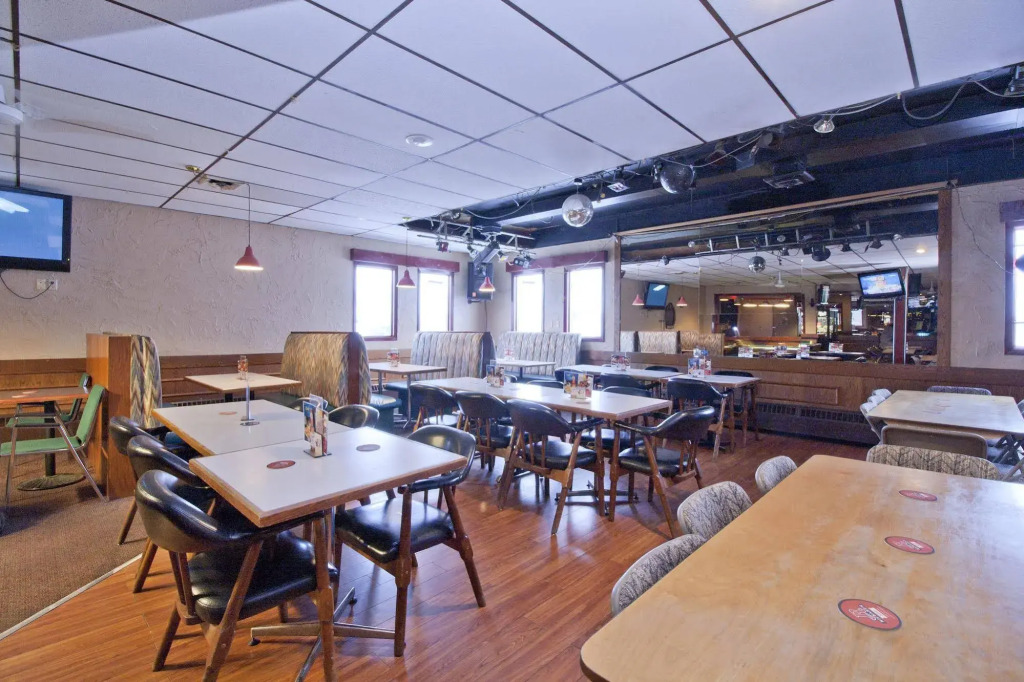 Springs Motor Inn