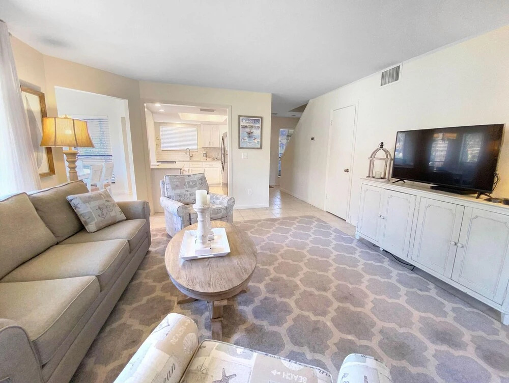 Wine Down at Fairways 202 at Sandestin by Destin Getaways