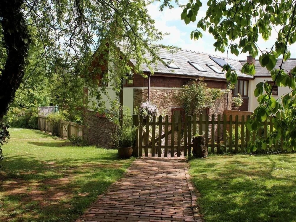 The Cider Barn