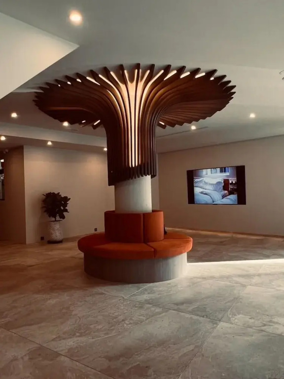 LIVIN Hotel
