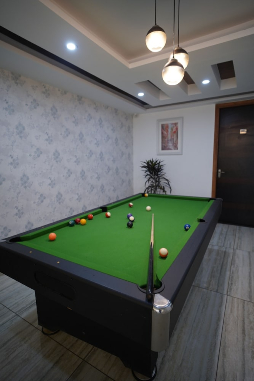 Hotel The Luxe 18
