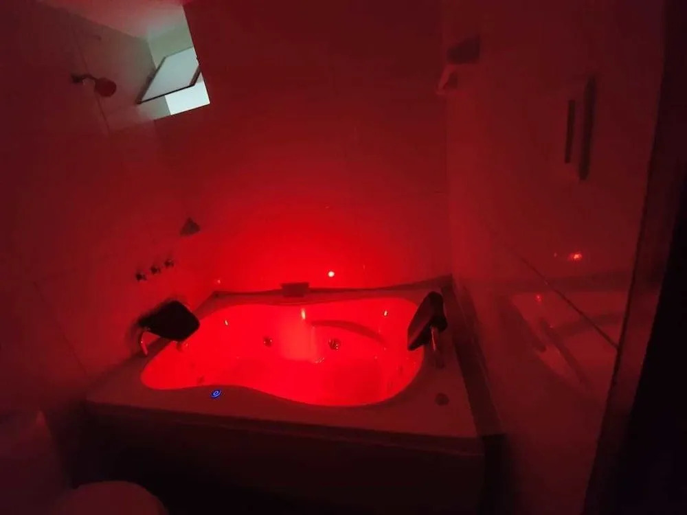 Hotel Vox69 Suites