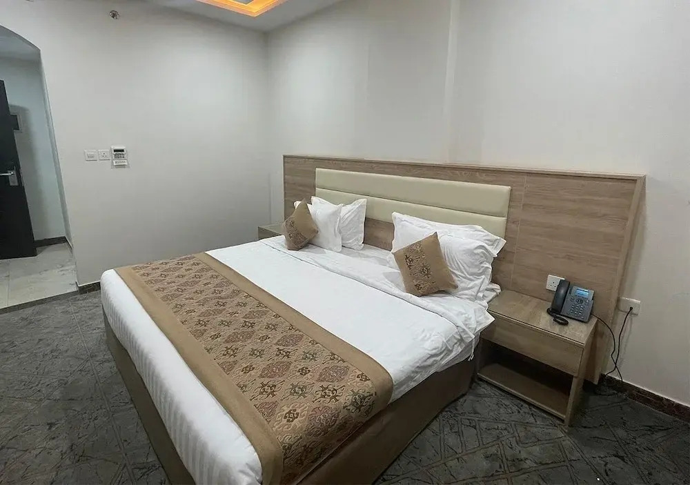 فندق ريست ان العنبرية