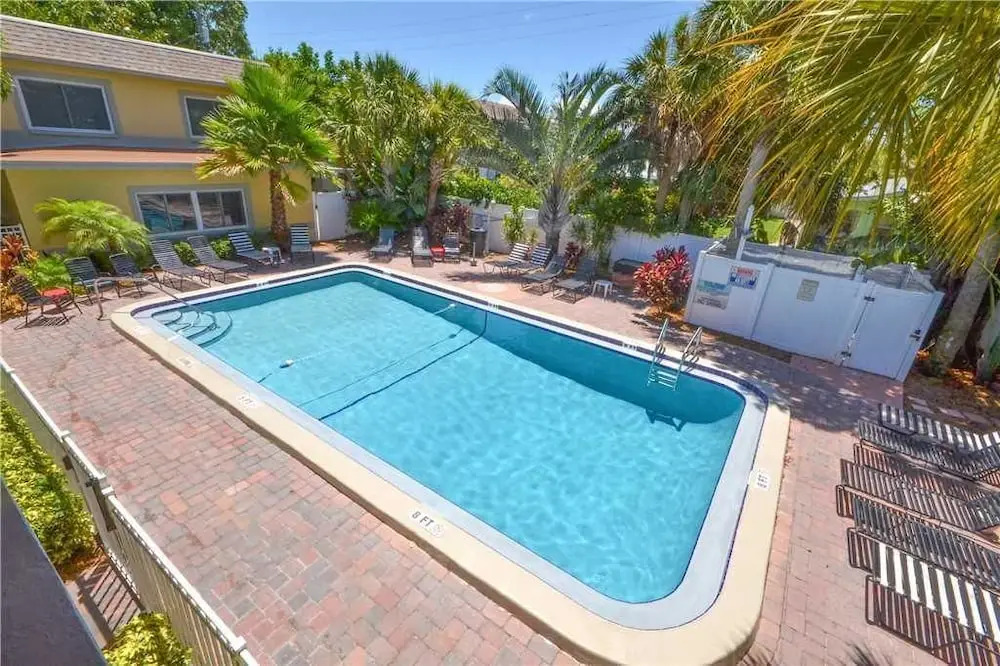 Waves 10 - Two Bedroom Condo
